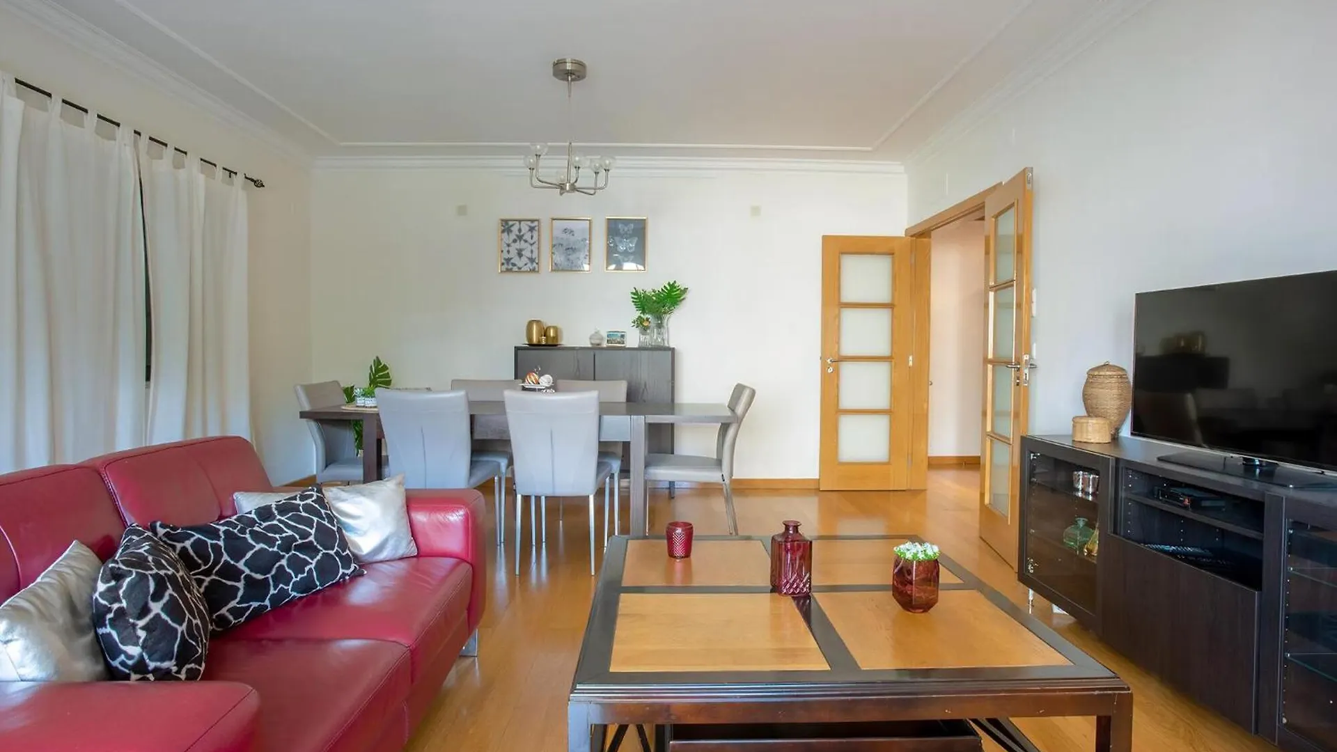 Studio Fuer 5 Personenund 1 Kind In Carcavelos, Regiao De Lisboa Costa Do Estoril Carcavelos  Apartment